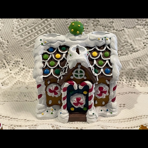 Vintage Gingerbread House Pate Set, 4 Decorative knives Sit in House - Picture 11 of 12